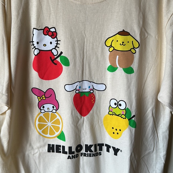 Hello kitty and friends T-shirt - Picture 2 of 6
